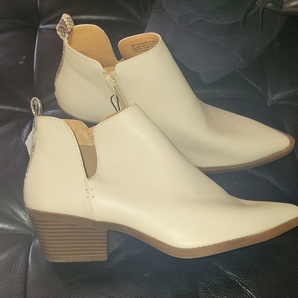 Ankle boots